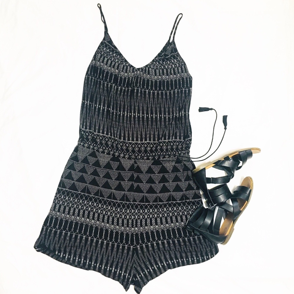 H&M ROMPER SIZE L